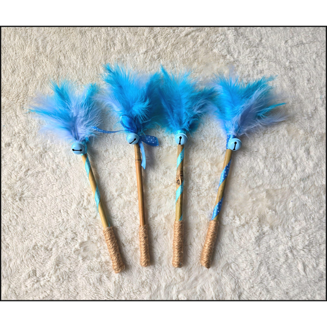 Baguette à plumes avec grelot – Jouet pour chat